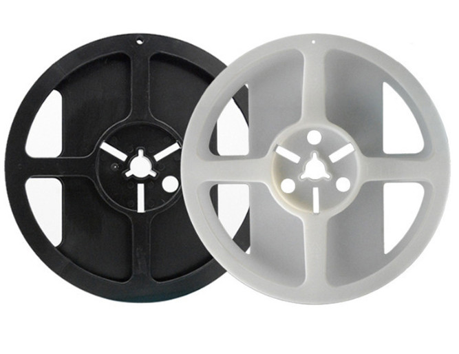 Custom 7-inch / 13-inch SMD carrier tape reels, multi-spec spools for electronic component packaging.