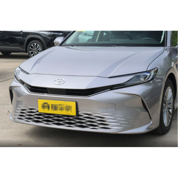 Toyota Camry 2026 2.0E Elite in Obsidian Black, Platinum Pearl White, and Titanium Silver