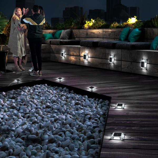 Solar Dock Light with 360 Beam Angle 10000 Hours Lifespan and 12 LED for Outdoor Waterproof Lighting