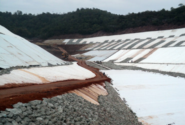 Geonet composite en trois dimensions 200 g/m2 pour le système de drainage et de protection