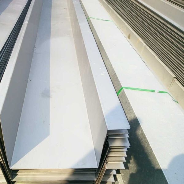 Corrosion Resistant Stainless Steel Drain Gutter with Bright Surface and Custom Cutting for House Roof Application