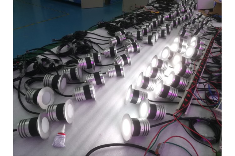 Водоустойчивые света СИД IP65 5W RGBW для управления парилки DMX 512