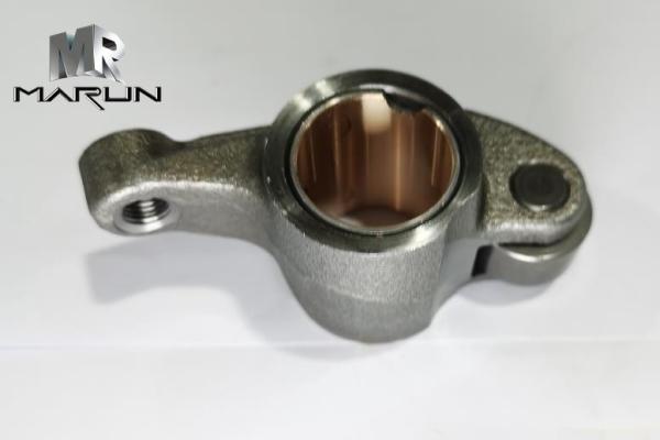 Original Mitsubishi Engine Parts , 4M50 ME222870 ME222871 Exhaust Valve Rocker Arm