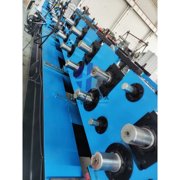 High Precision CZ Purlin Roll Forming Machine 25m/Min With Infinite Shear System