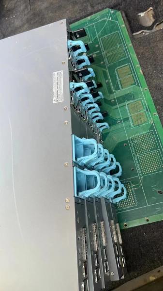 Juniper EX3400-48T-AFI Ethernet Switches Moldes privados NÃO armazenados para requisitos B2B