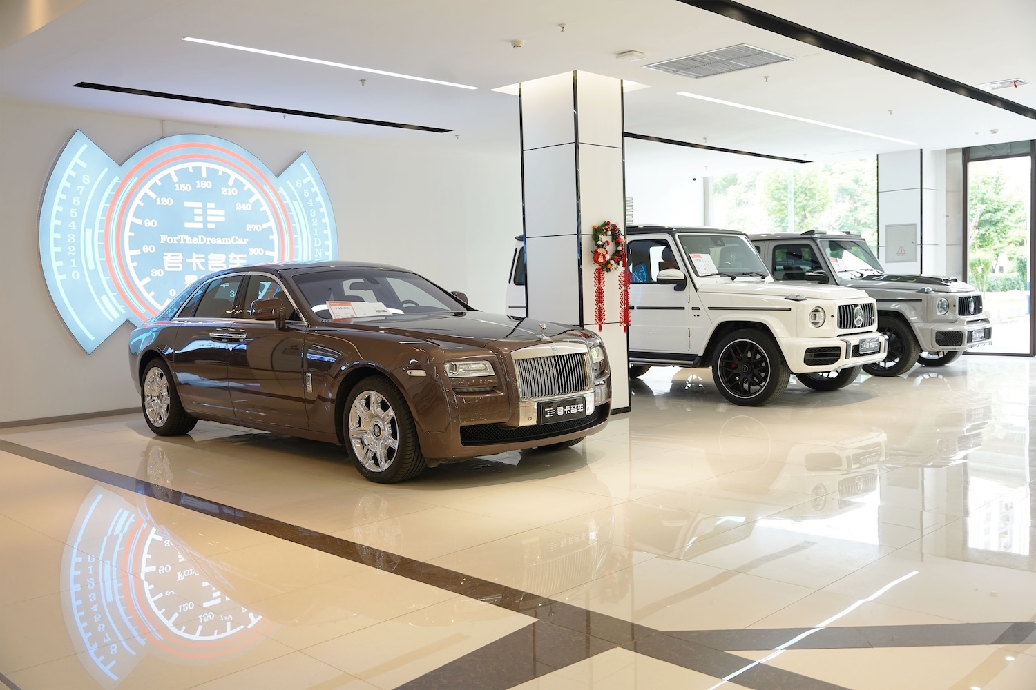 Hubei Xinjunka Automobile Service Co., Ltd