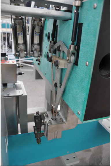 Small Sealant Extruder , Insulating Glass Silicone Sealant , Glue Nozzles