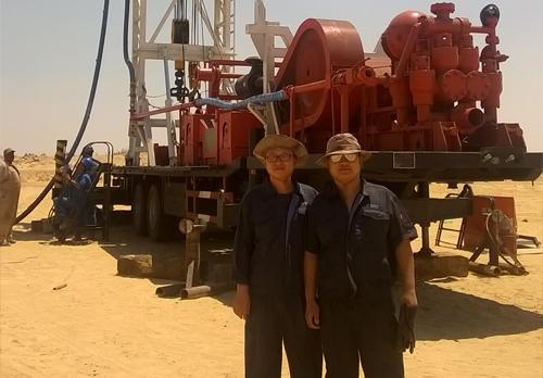 BZT1500 Trailer Mounted Water Well Drilling Machinery Rig Rotary Down 1500m Hole Depth