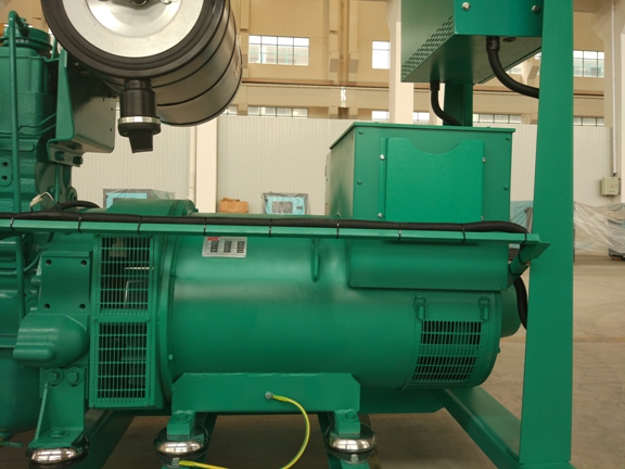 375 kva 50Hz Cummins Diesel Powder Generator , Portable Diesel Generator