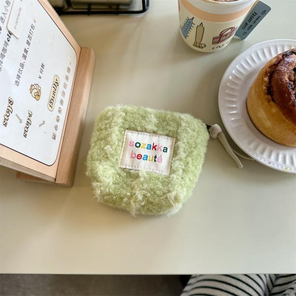All Seasons Customized Color Mini Plush Cosmetic Bag for Women Portable and Compact