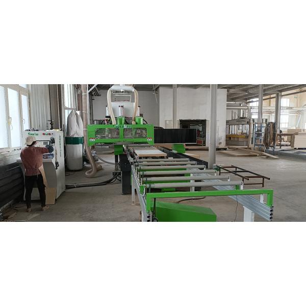 Automatic Loading And Unloading Wood Door Engraving Machine