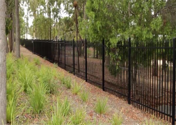 Powder coated horizontal steel garrison fence 2.1mx2.4m rail 40mm wall thick 2.00mm upright 25mm x 1.6mm wall thick