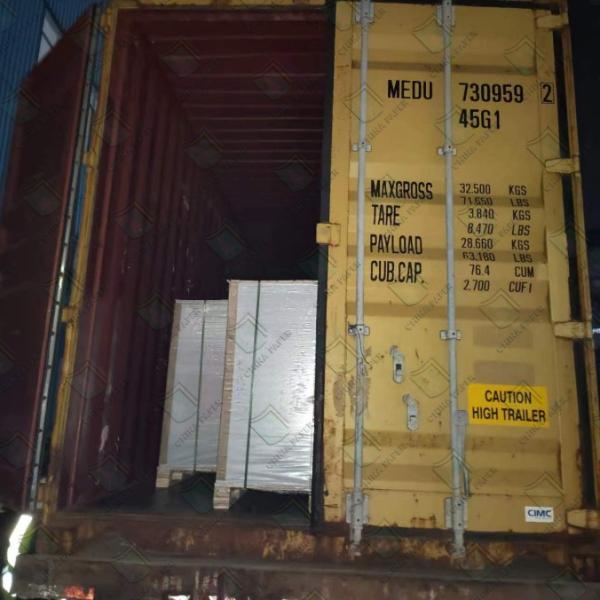 Papel revestido de alto brilho e leve peso para reprodução de cores verdadeiras