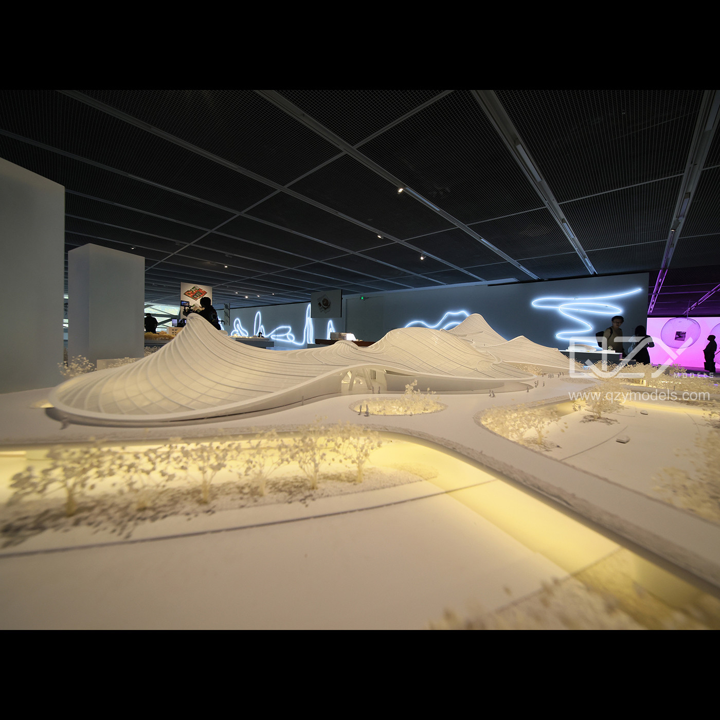 1:300 Scale Architectural Model | MAD Architects Foshan Nanhai Art Center Curved Building Exhibition Model