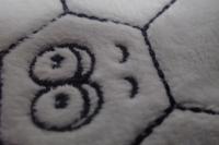 Crachás bordados costume do corte do laser do futebol dos desenhos animados