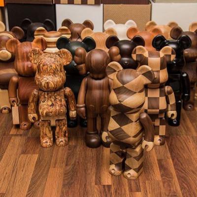 OEM ODM Hand Carved Wooden Bear Woodcarving Large Wood Sculpture