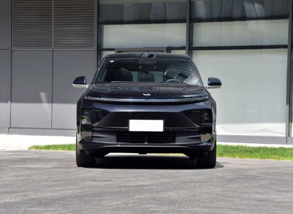 Customizable Electric Vehicle Car Fashion Personalized China Discount Adult Personal Auto Car