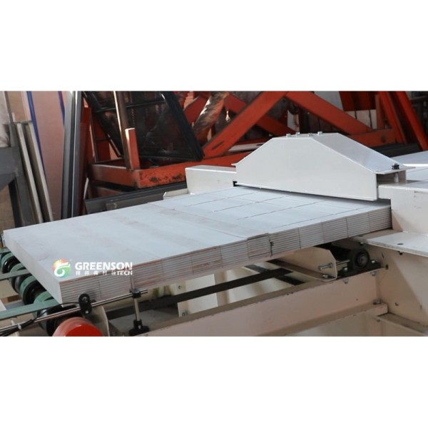 Automatic Feeding Gluing Sawing Stacking Dunnage Machine