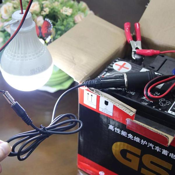 Cable portátil DC12V para cigarros de carro com conector de 5,5 mm * 2,1 mm