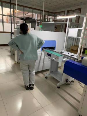 Diodo emissor de luz da máquina do carregador do PWB de SMT que monta a picareta de Smt do tampo da mesa de 0402 SMD e a máquina do lugar