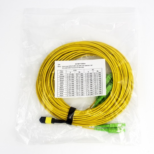 женщина ядров MPO MTP 3.0mm SM 9/125 G657A 12/24 к кабелю разветвителя оптического волокна SC