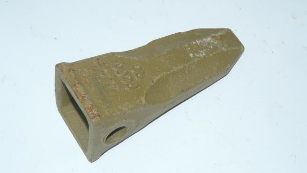 PC60 201-70-24140  Standard Pointed bucket teeth  Suitable For Komatsu 60 Style Machine