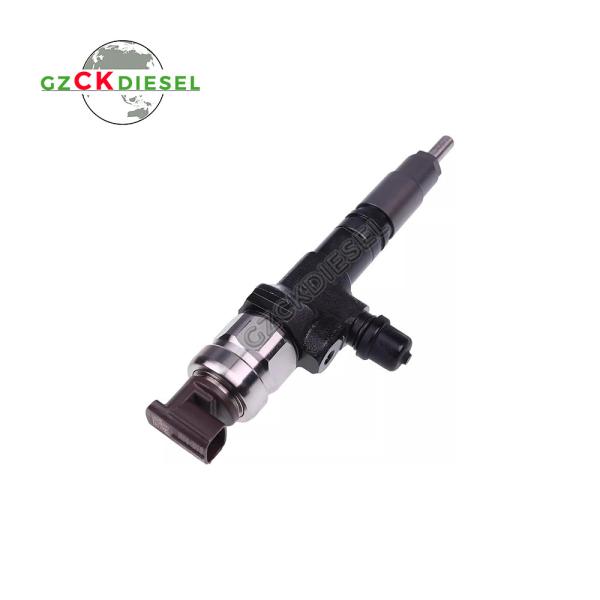 Injecteur à rail commun 1J705-53052 1J705-53053 295050-1331 Pour le moteur Kubota V2607-CR-TE4 SB65P SV65PC SSV65