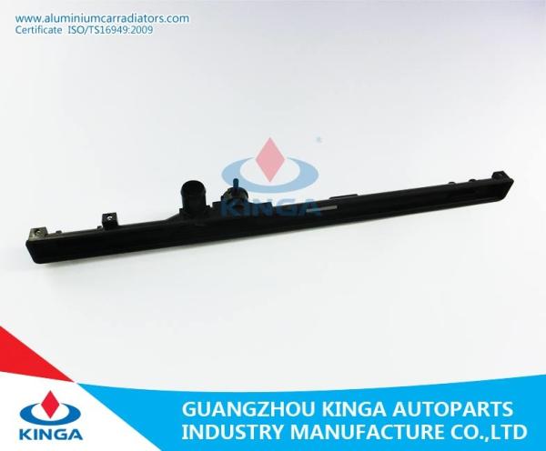 Aluminum Radiator Plastic Tank Toyota Lexus IS200/IS300'99 Auto Car PA66
