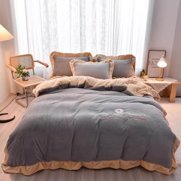 Soft and Comfortable Printed Flannel Fabric for Home Textile 100% Polyester Material