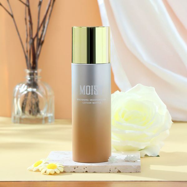 Gradient Frosted PET Essence Bottle with Metallic Cap - 100/120/150ml Skincare Toner Bottle for Premium Cosmetic Packaging