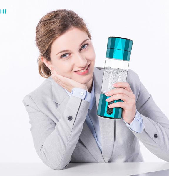 Boîte d'eau hydrogène alcaline légère pour ménage 9000ppb Chargement USB