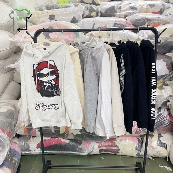 Women Grade A Polyester Cotton Blend Used Hoodie Mixed Colors for All Seasons