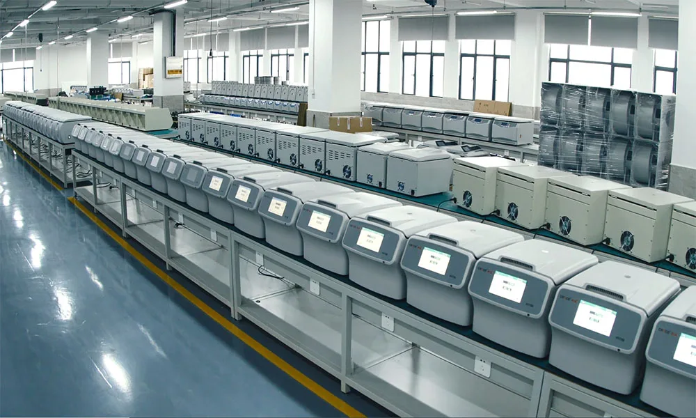 Центрифуга для лабораторных кровосепараторов Цэнс Центрифуга для гематокрита LT53 с вращающимися роторами