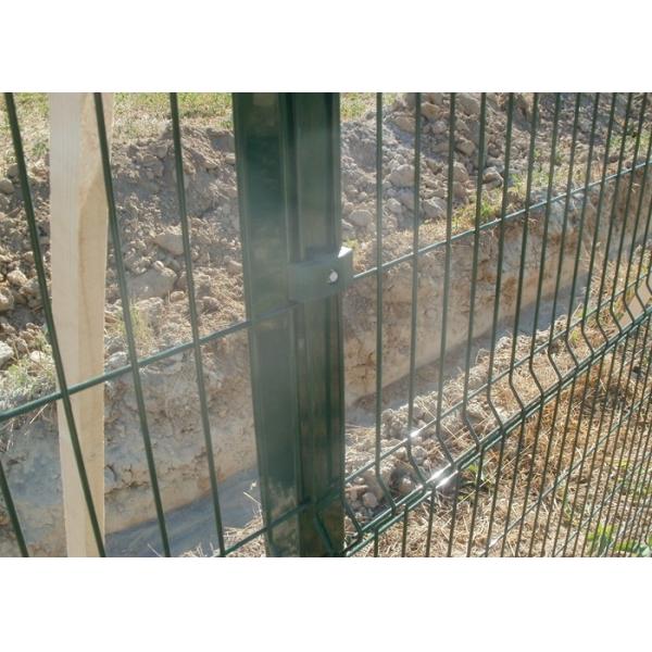 Anping Factory 3D Folded V Shape Welded Wire Garden Fencing With 55x200mm Mesh
