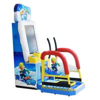 Corridas de carros de esqui felizes Arcade Machine Multipivot Platform Simulates