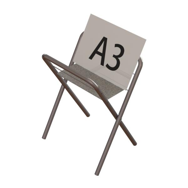 Les étagères pliées noires de support en métal démantèlent la structure