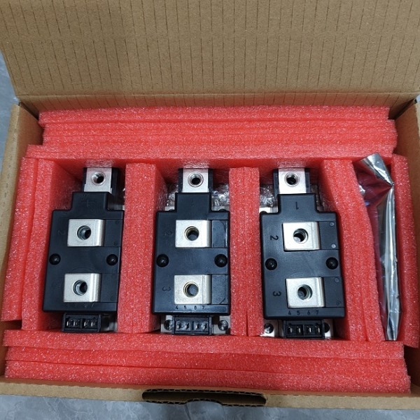 MCC312-16iO1 IXYS 312A 1600V Thyristor SCR Module Dual SCR Phase Leg