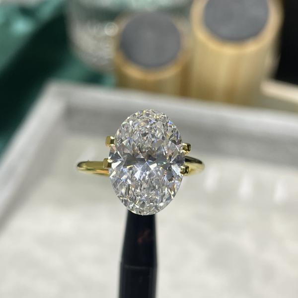 CVD White Diamond Without Inlay 12.06carat Oval Customizable