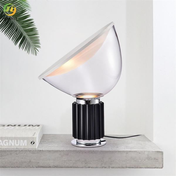 Candeeiro de mesa led de alumínio simples para mesa de estar quarto de vidro