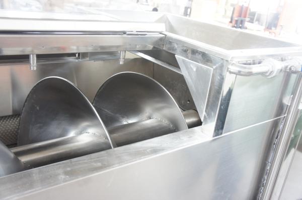 Taro Yam Root Brush Washing And Peeling Machine Restaurant 5 To 7tph
