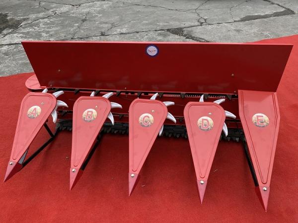 5.5L Fuel Tank Power Tiller Harvester 8.5HP Self Propelled Reaper