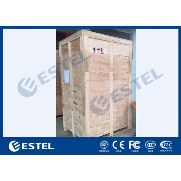 Piso al aire libre del gabinete de las telecomunicaciones de dos compartimientos que monta el sistema de enfriamiento de la CA 220V