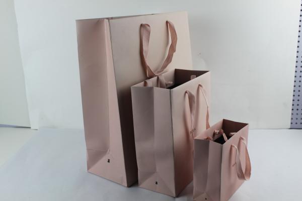 Smoky Rose 250gam Coated Cardboard Shopping Bag With Handles