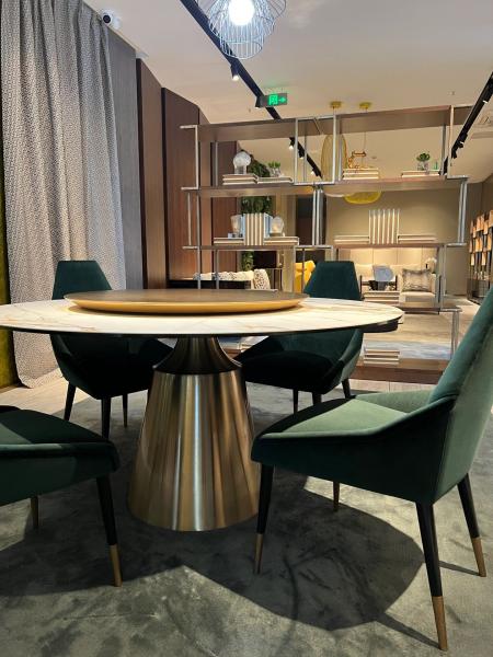Comfort Meets Class Dining Table And Chair Sets For Hotel Home Restaurant