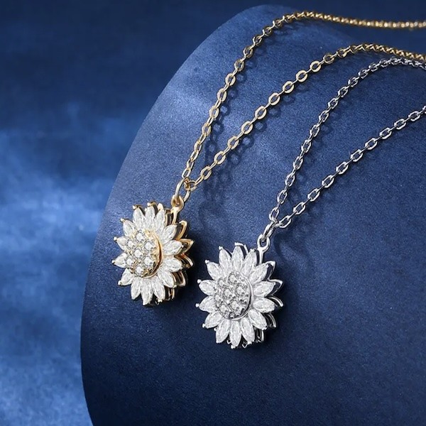925 Стерлинговые женские ожерелья Серебряный ожерелье Дэйзи Кубический цирконный крест