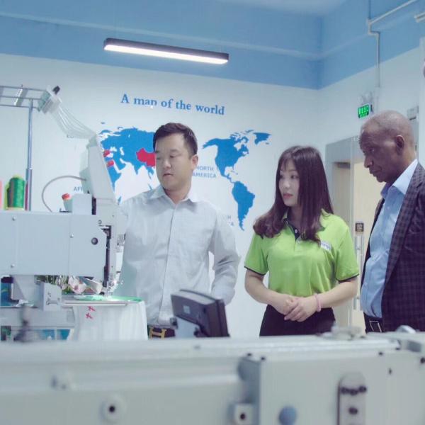 Maquina De Bordado Uniforme De Camiseta De Gorra Tubular De 2 Cabezas