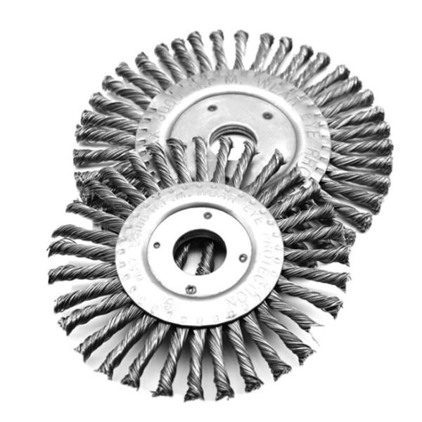 Brosse métallique nouée tordue 4 par pouces pour le polonais de l'acier de polissage à haute résistance serti par replis par couleur faite sur commande en métal de brosse de roue de fil