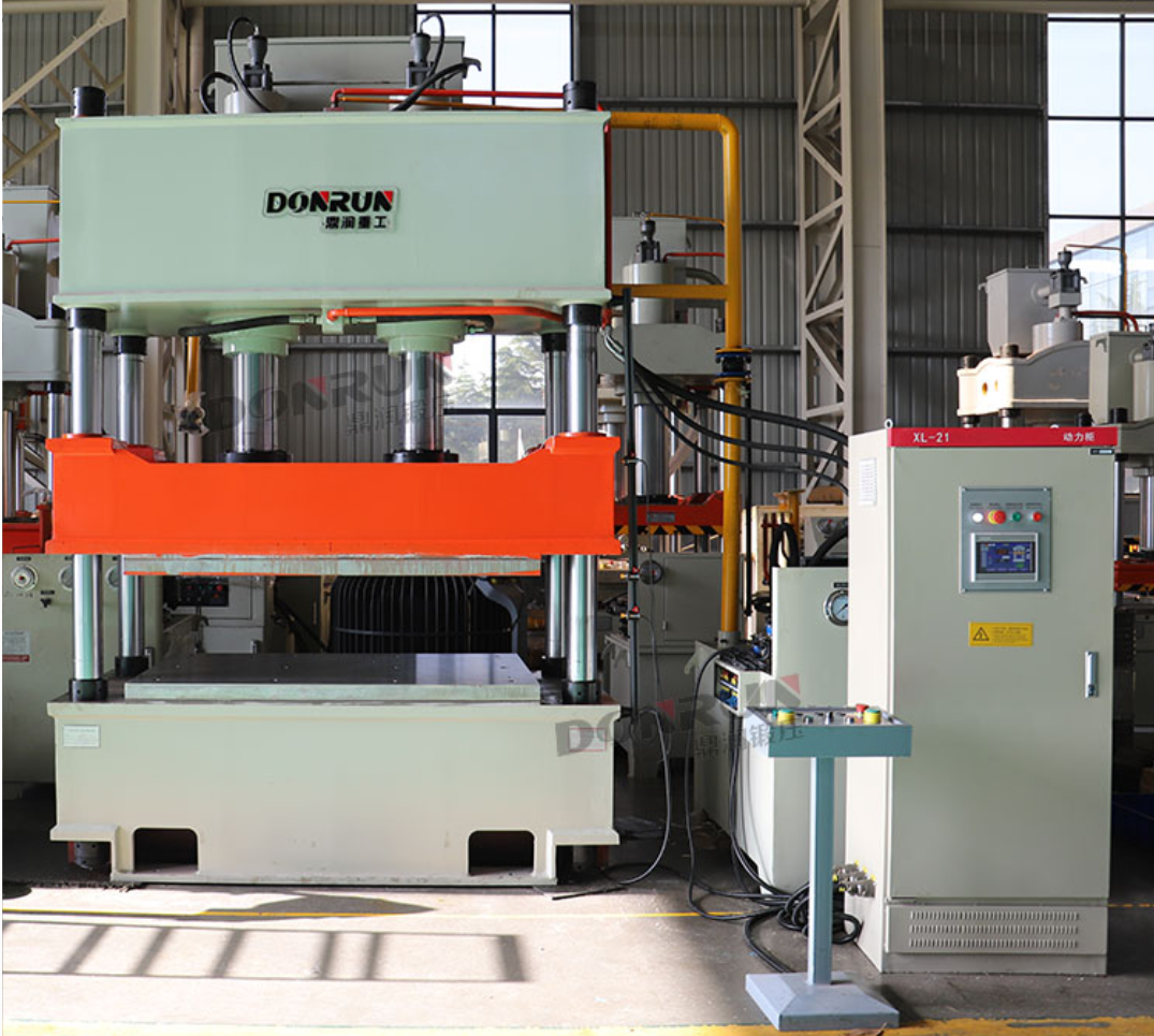 Anode Hydraulic Press Machine Water Cooled With PLC Automated Control