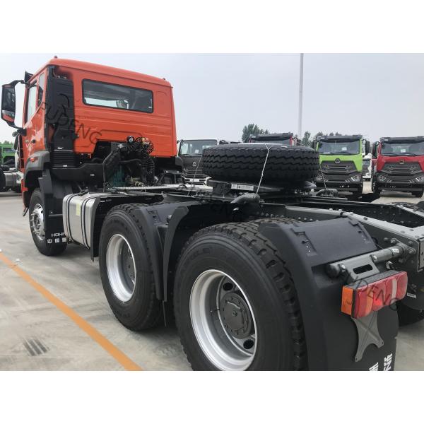 600L Tank Diesel 6x4 Wheel Drive 371hp Truck Tractor