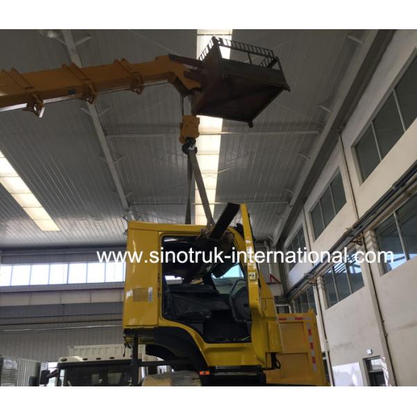 Euro2 Durable Truck Spare Parts Sinotruk Howo Cabin Hw76 Long Life Time